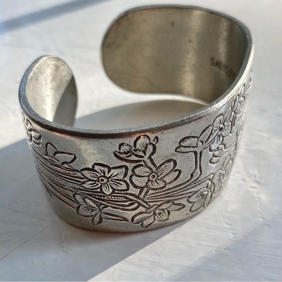 December Classic Flower of the Month Cuff Bracelet by Salisbury Pewter - Picture 13 of 13